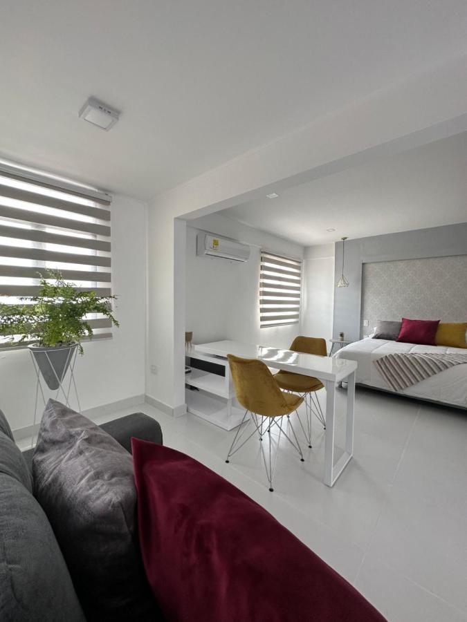 Apartasuites Mardini Cartagena Bagian luar foto